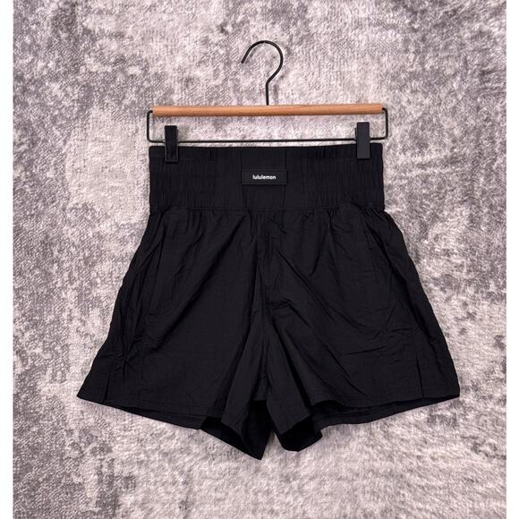 Lululemon Lightweight Super High Rise Training Shorts 4 Womens Black - Picture 1 of 7
